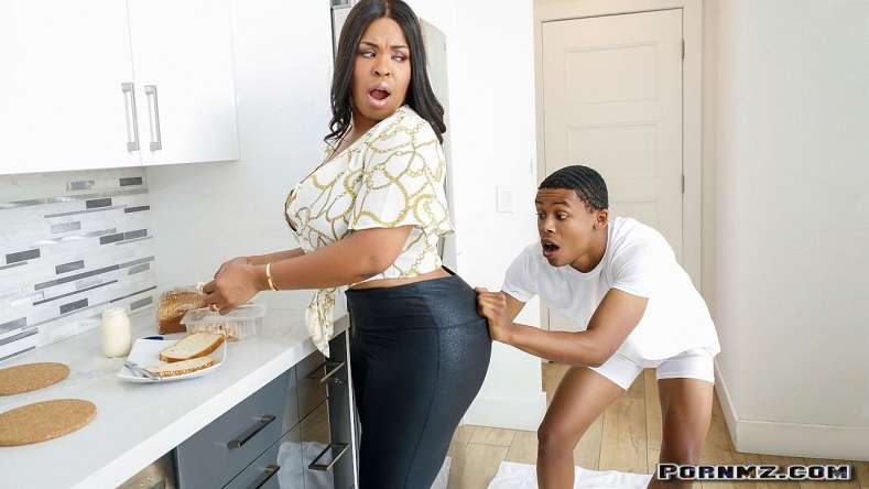 LilHumpers – The Kitchen Humper