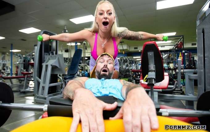 Brazzers – Elana Bunnz Busted