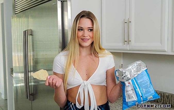 SisLovesMe – Chloe Rose Back to School Shenanigans