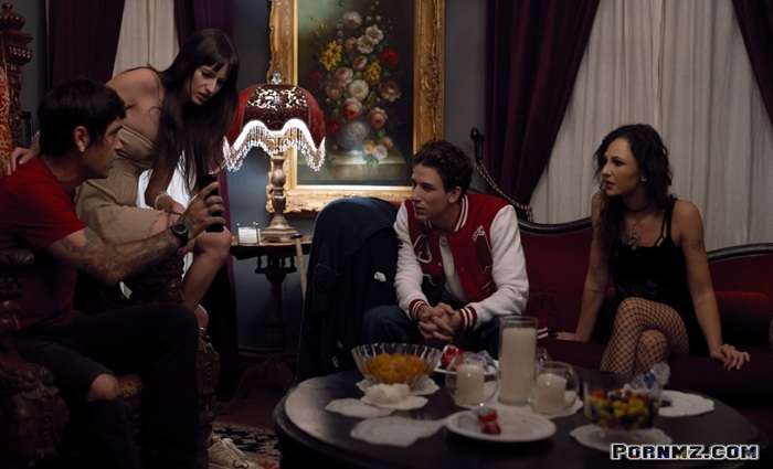 [DigitalPlayground] Liz Jordan – The Birthday Slasher